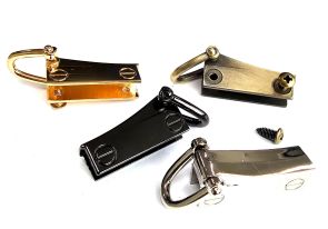 schoudertasriem klem30mm lengte, leverbaar in nikkel, koper, antiek of gun metal (zwart) kleur